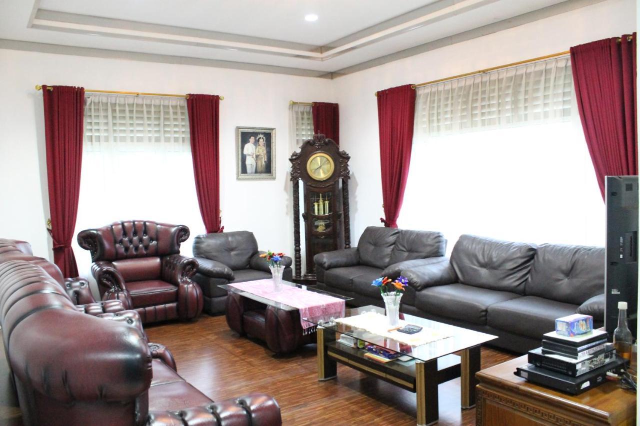 Villa Bukit Berkat Bogor Exterior foto